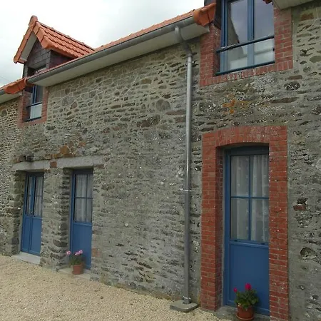 Vakantiehuis Les Hirondelles De La Baie Vains