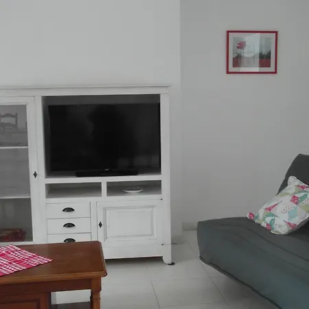 Les Hirondelles De La Baie Holiday home Vains