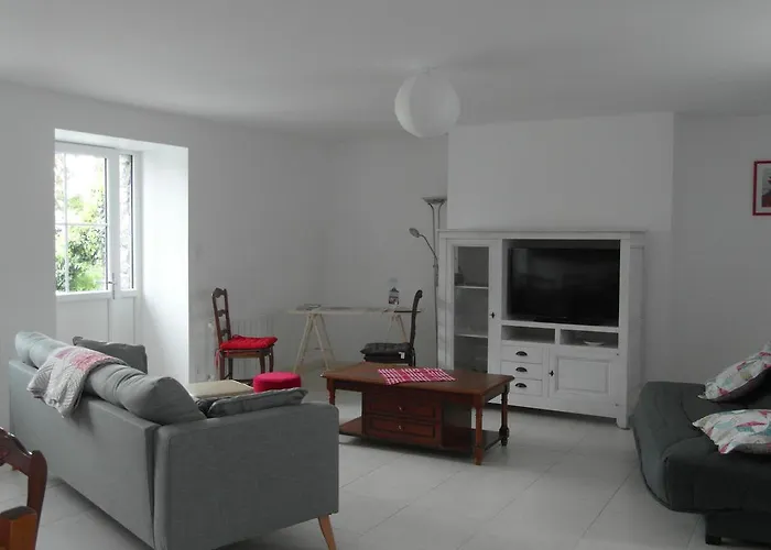 Semesterbostad Les Hirondelles De La Baie Vains