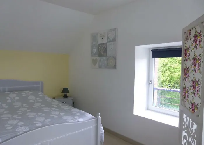 Semesterbostad Les Hirondelles De La Baie Vains